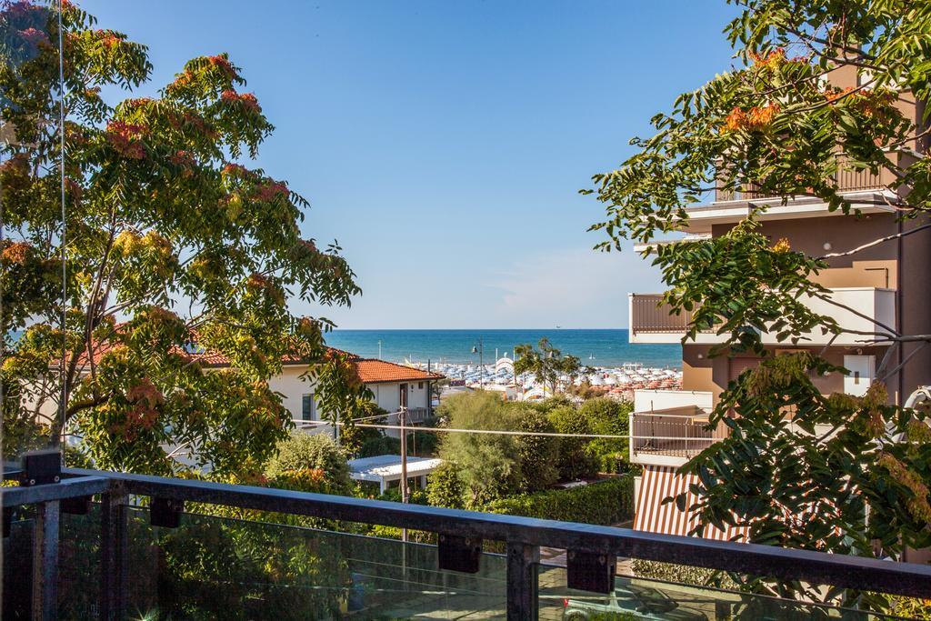 Residence Royal Rimini Zimmer foto