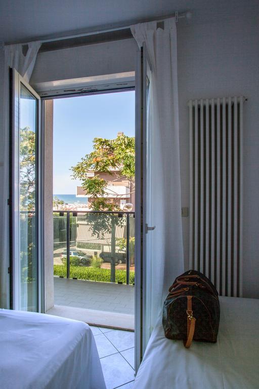Residence Royal Rimini Zimmer foto